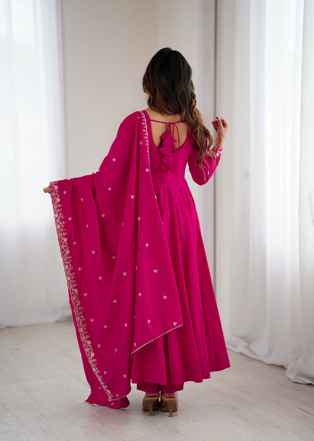 Gulabi Chanderi Silk Kurta Set
