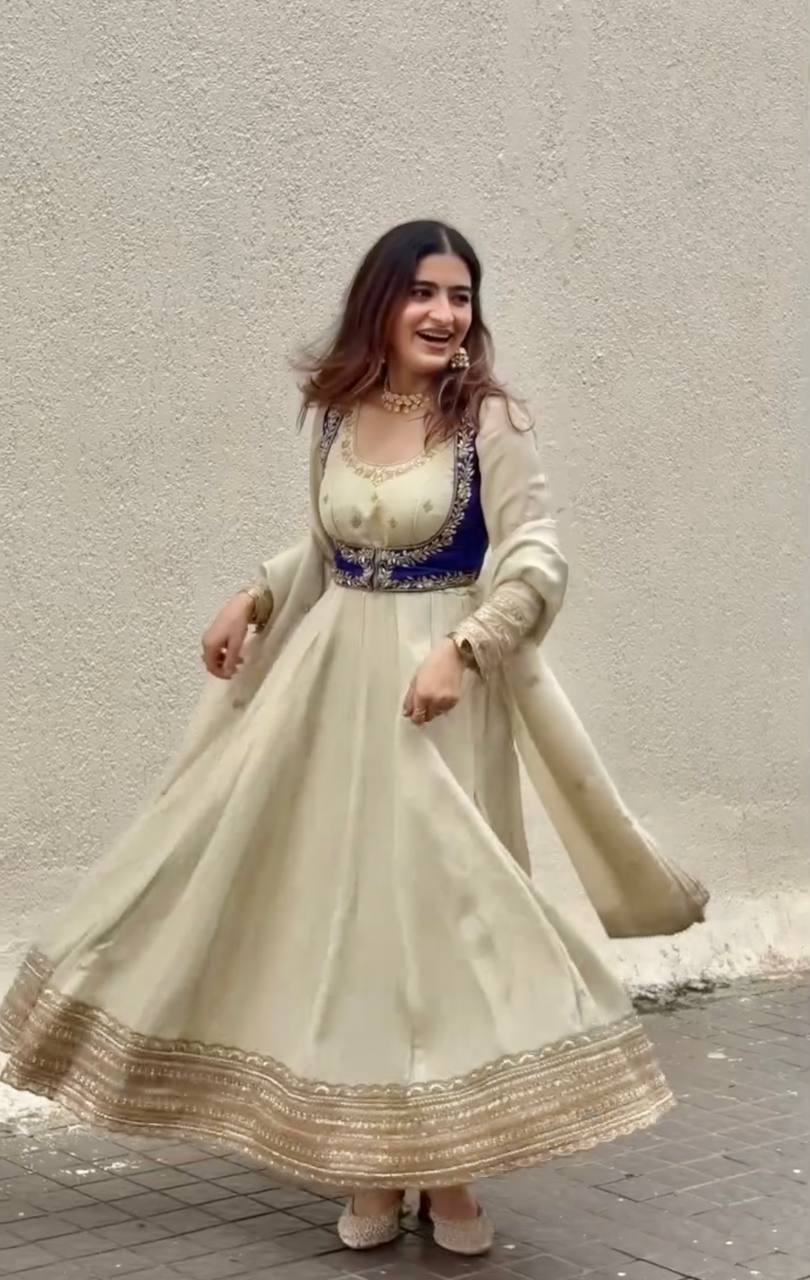 Cream Embroidery Chinon Silk Kurta Set