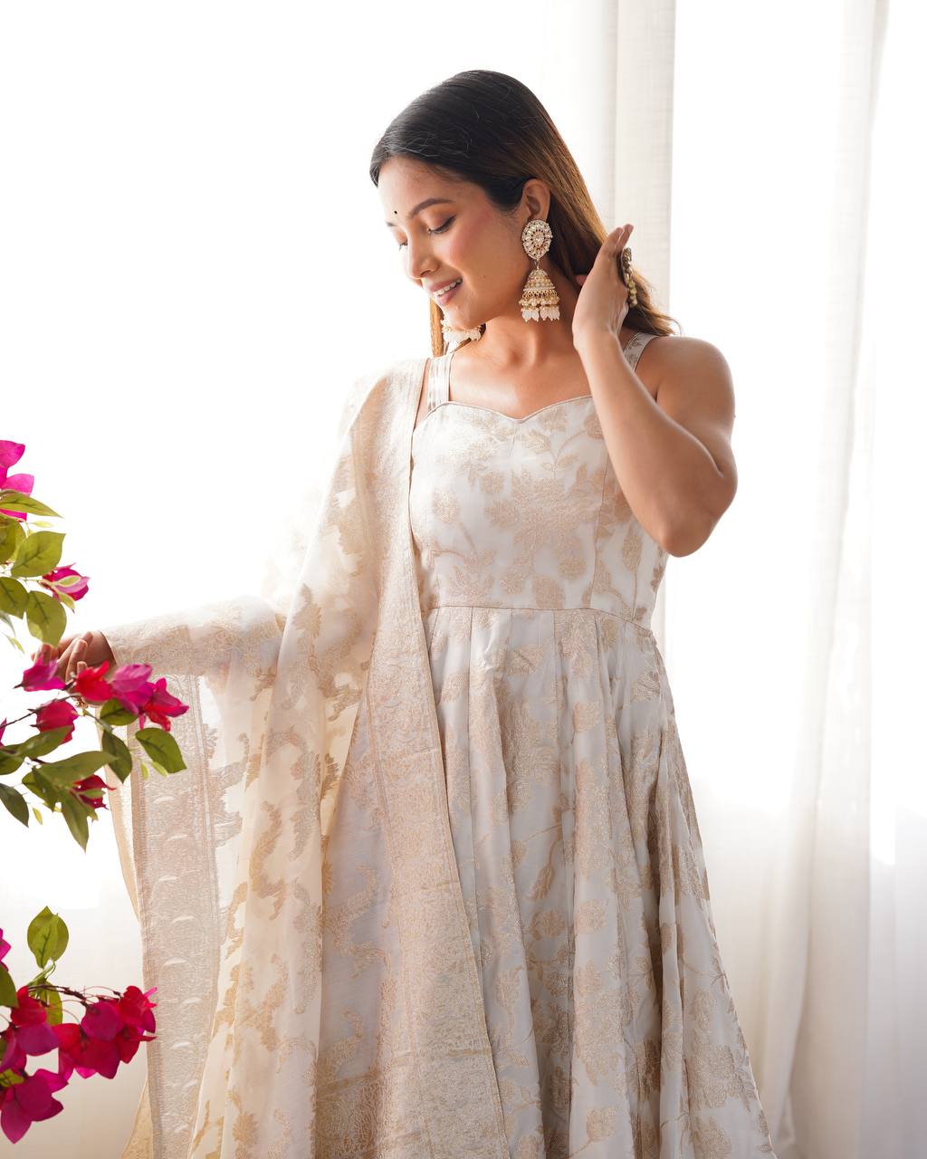 Cream Banarasi Jacquard Dola Silk Kurta Set