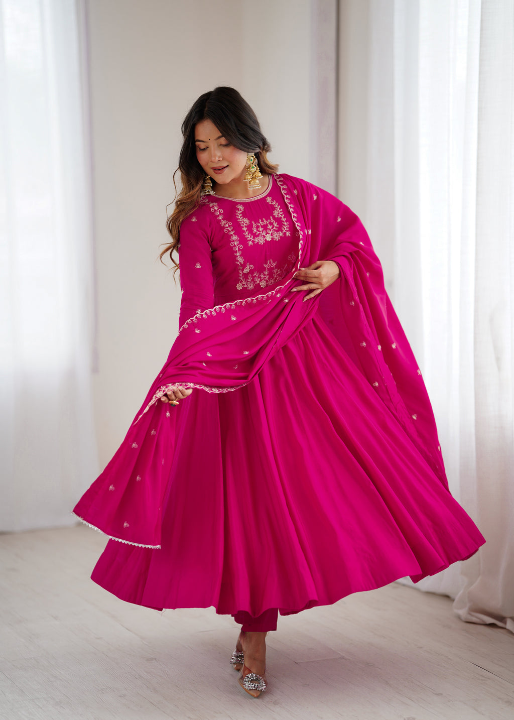 Gulabi Chanderi Silk Kurta Set