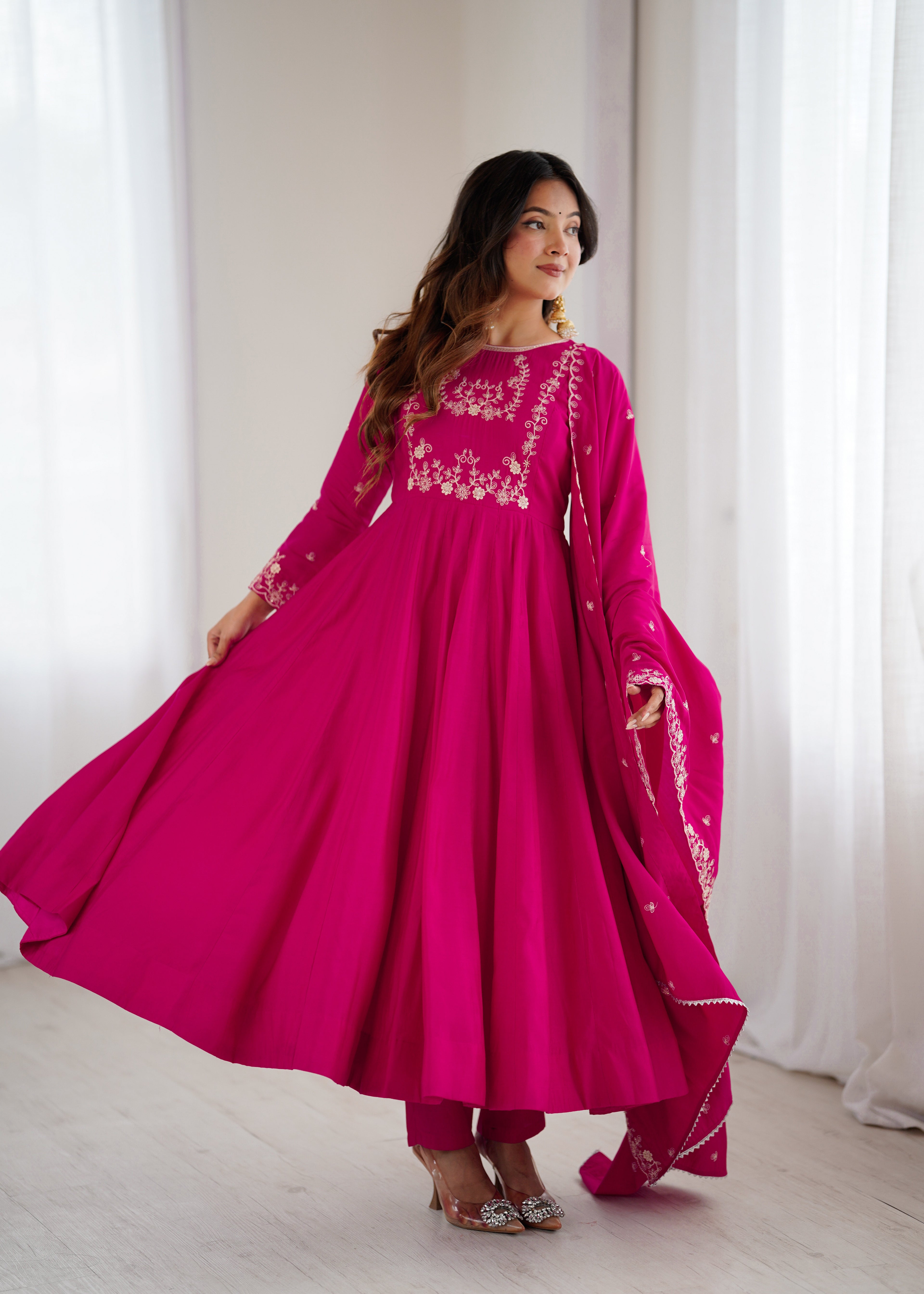 Gulabi Chanderi Silk Kurta Set