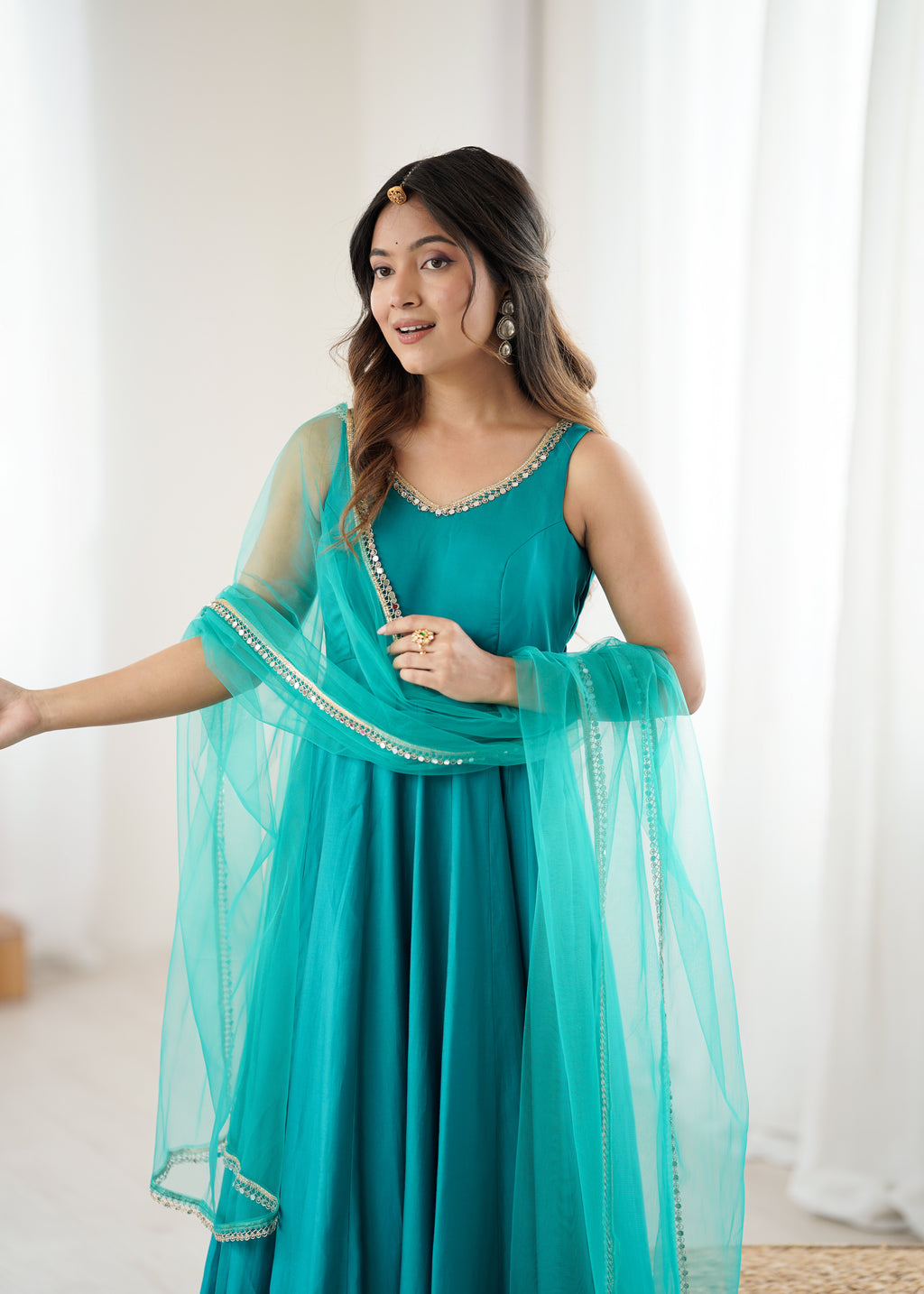 Varmika Pink Kurta Set (RAMA)