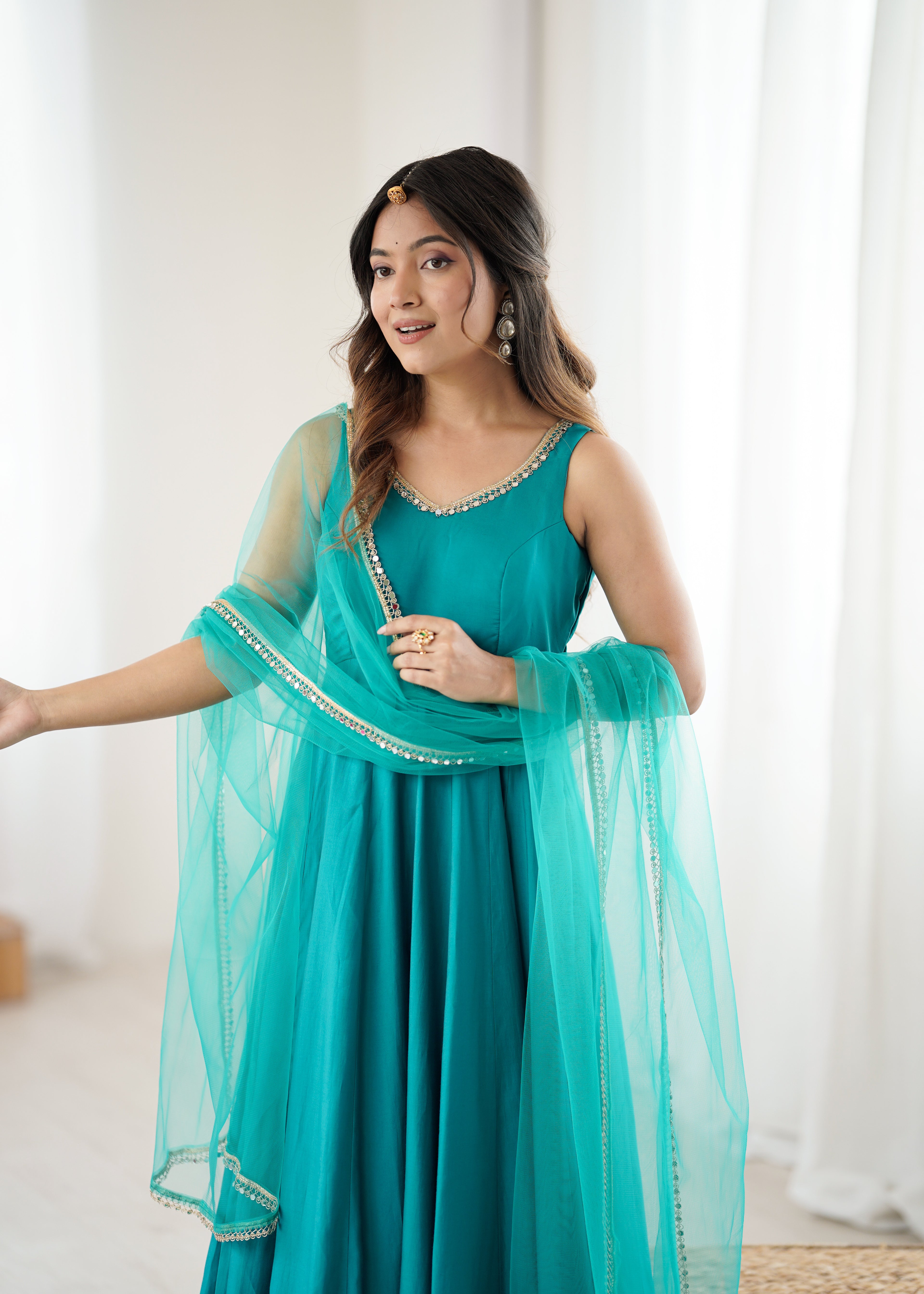 Varmika Pink Kurta Set (RAMA)