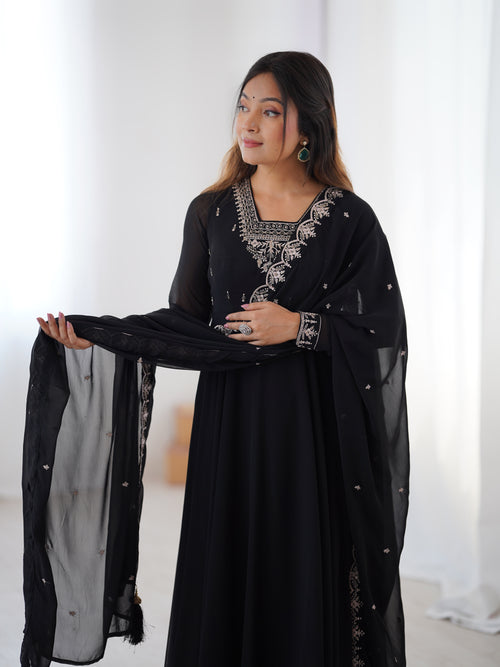 Black Georgette Embroidery Kurta Set