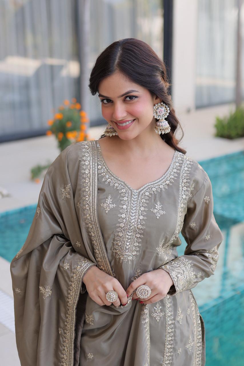 Mouse Urja Thread Embroidered work Kurta Set