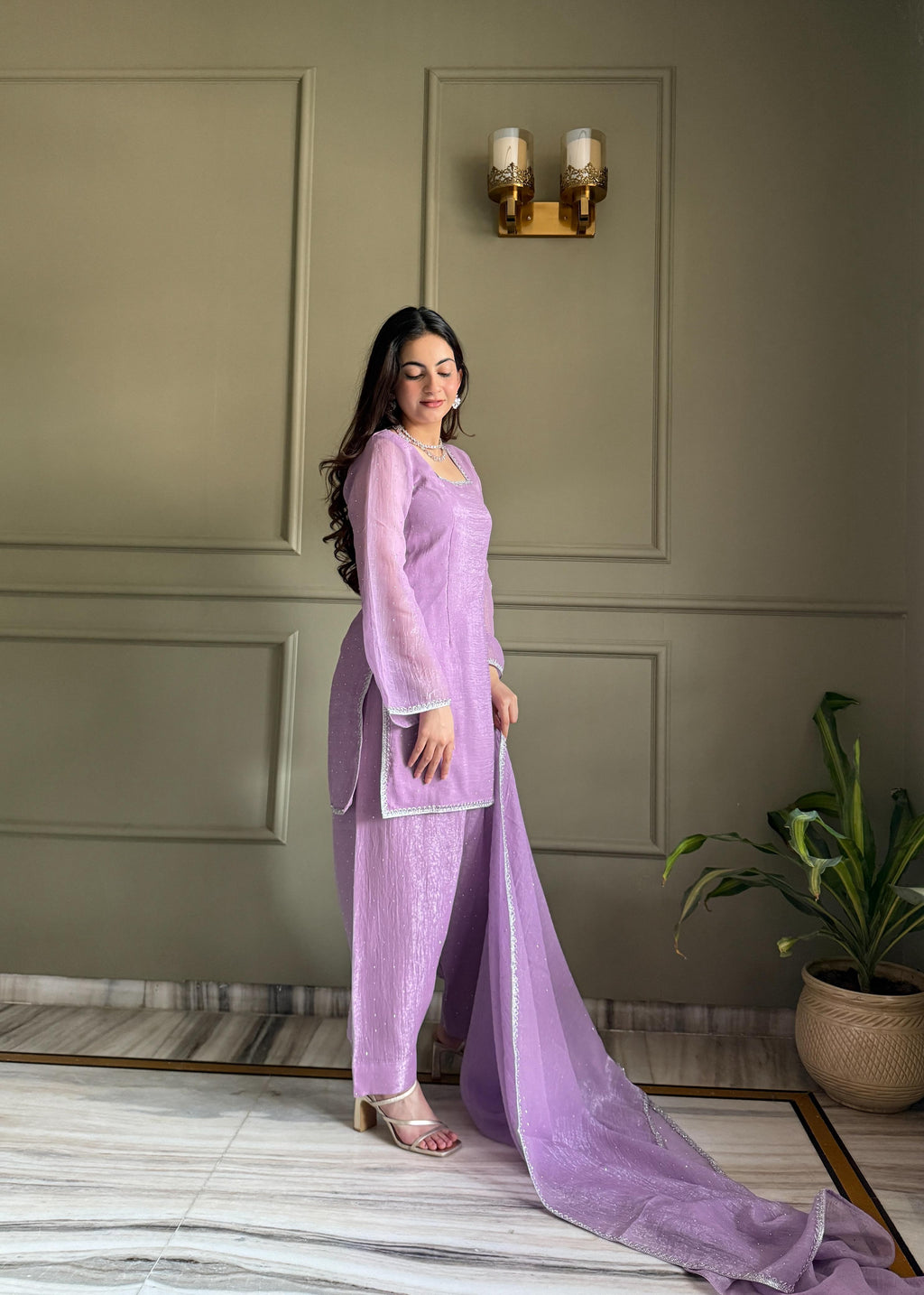 Violent Crunchy Silk Fabric With Siroski Work Kurta Set