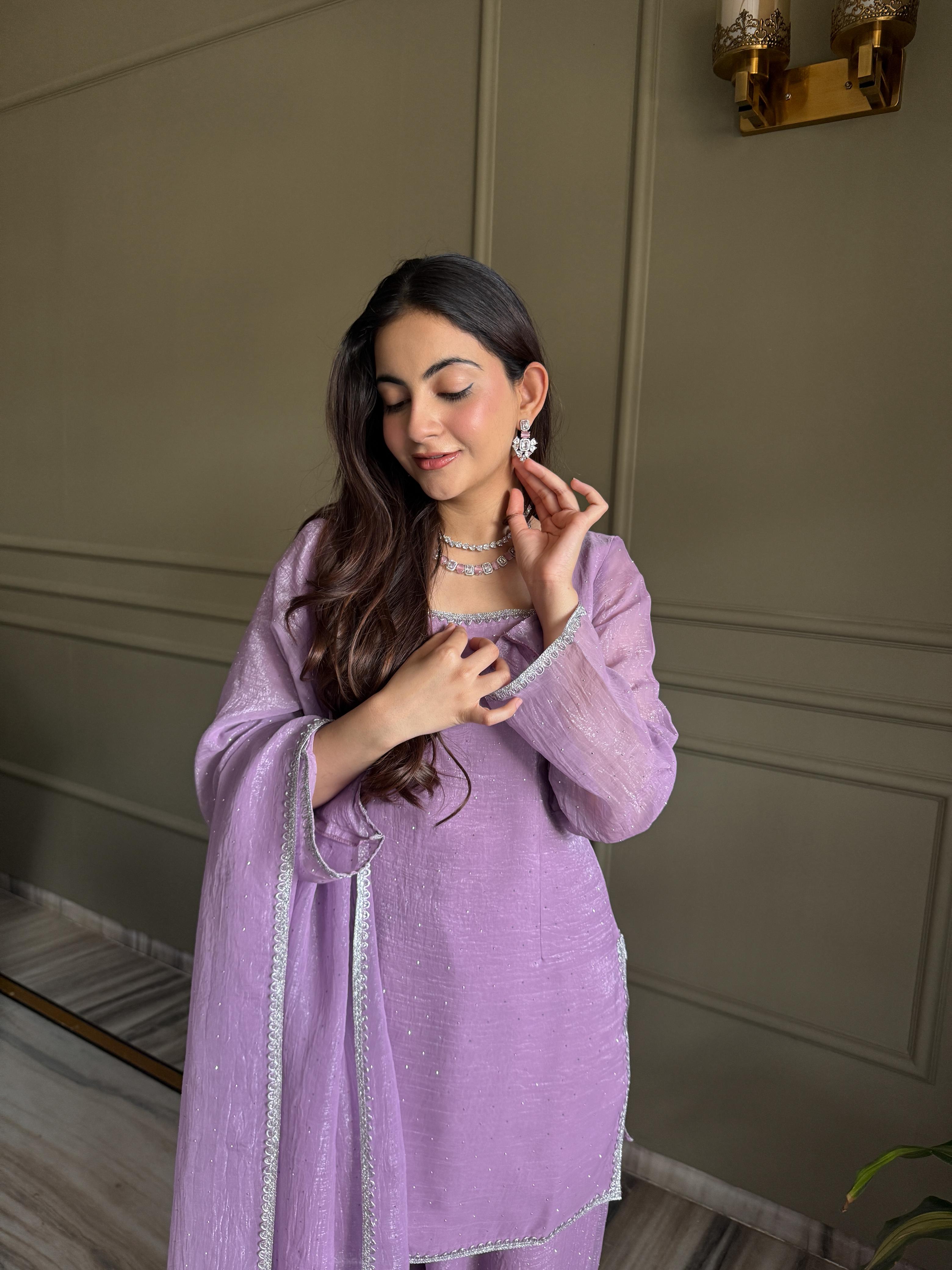 Violent Crunchy Silk Fabric With Siroski Work Kurta Set