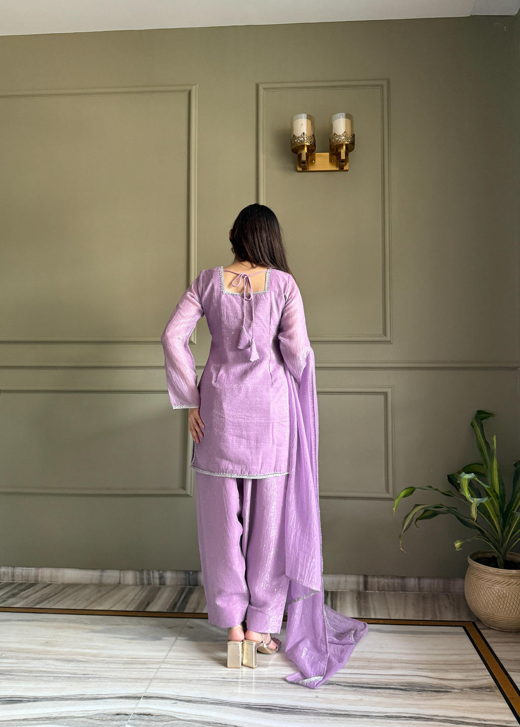 Violent Crunchy Silk Fabric With Siroski Work Kurta Set