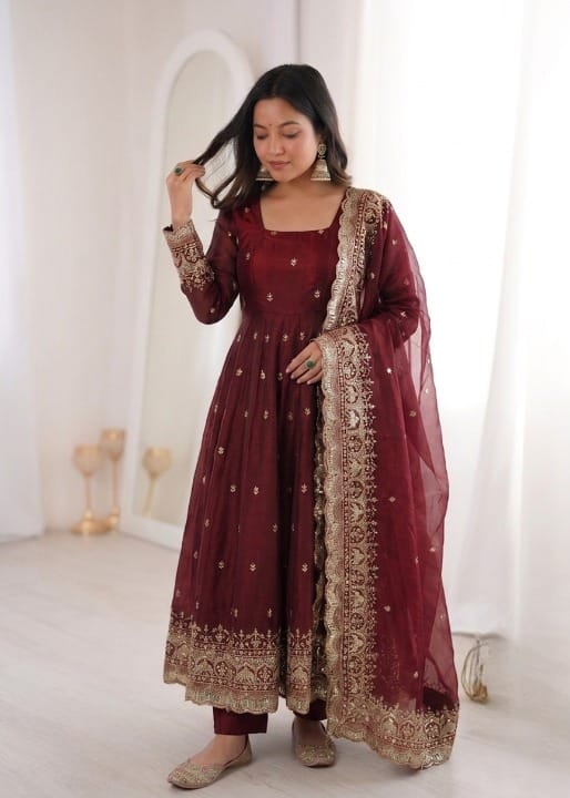 Maroon Embroidery Sequins Fandy Silk Work Suit Set