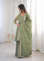 Pista Heavy Crunchy Silk Jacquard Butti Suit Set