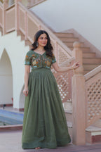 Sea Green Kalamkari Print With Koti-Gown