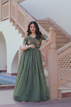 Sea Green Kalamkari Print With Koti-Gown