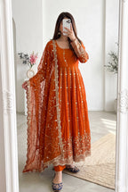 Mahima Tredning Fandy Silk Embroidery Anarkali