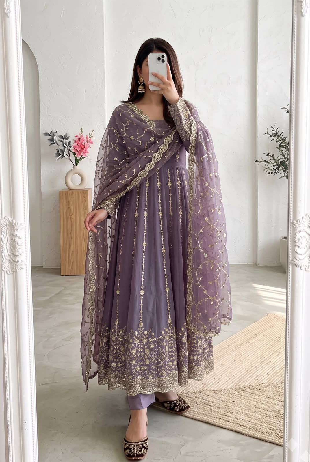 Mahima Tredning Fandy Silk Embroidery Anarkali