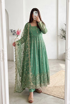 Mahima Tredning Fandy Silk Embroidery Anarkali